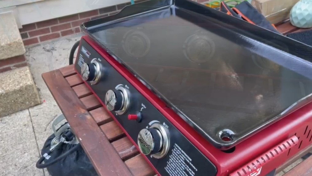 Royal Gourmet PD1301S 3-Burner Table Top Gas Grill Griddle Review & Test