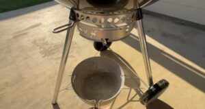 Weber Master-Touch Charcoal Grill Temperature Control and Easy Cleaning