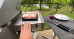Weber Spirit II E-310 The GS4 Grilling System: A Powerful Combination