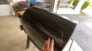 Z GRILLS 7052B Wood Pellet Grill Flavorful Results with Super Smoke Mode
